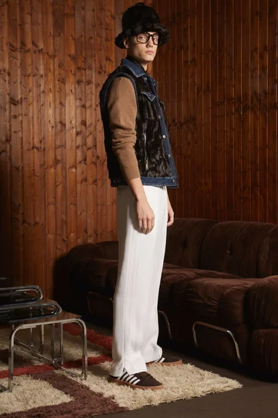 Look 12